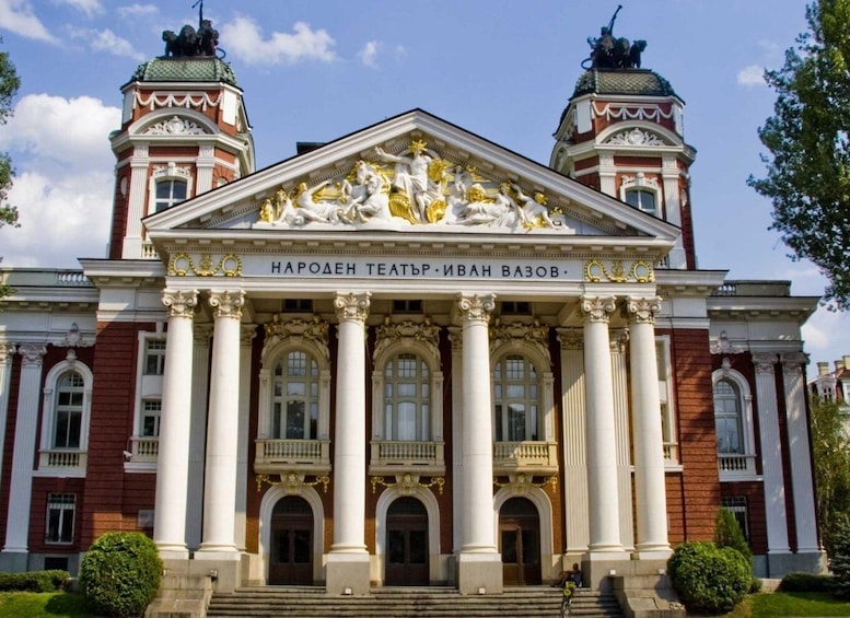 Sofia: 2-Hour Guided City Tour with Gourmet Lunch