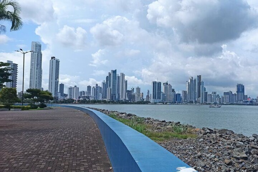 6-Hour Private Historical Tour in Panama with Pickup