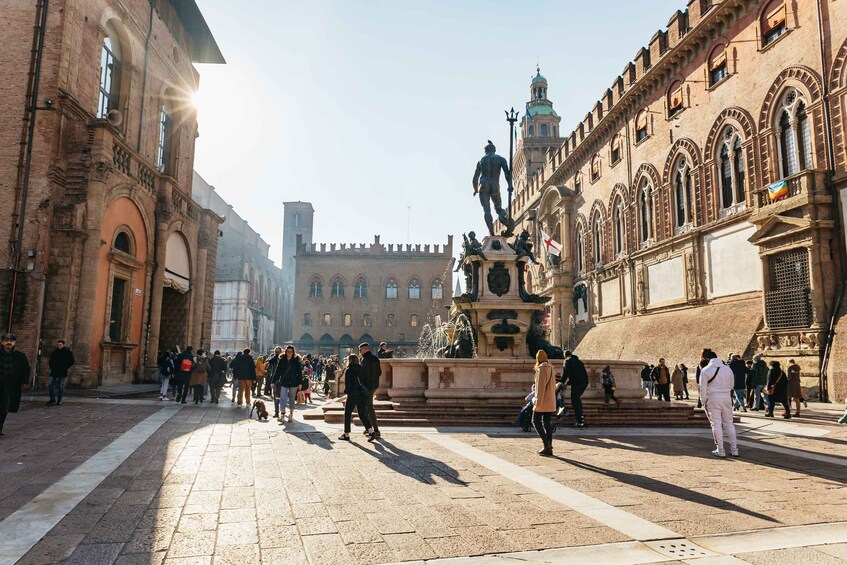 Picture 4 for Activity Bologna: City Center Walking Tour