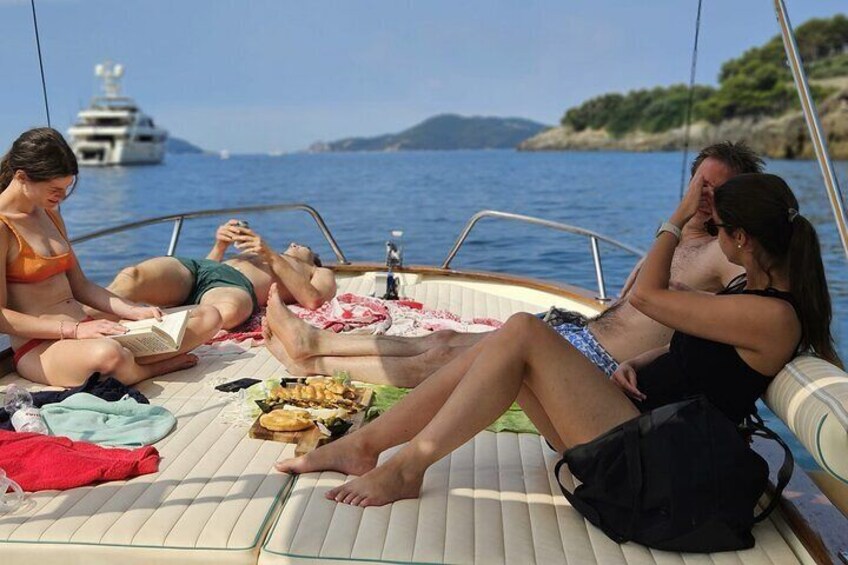 Guided Day Tour on Private Boat to Cinque Terre private boat