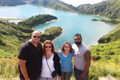 Van – Laketour – Sete Cidades / Lagoa do Fogo – Full Day w/lunch (Shared)