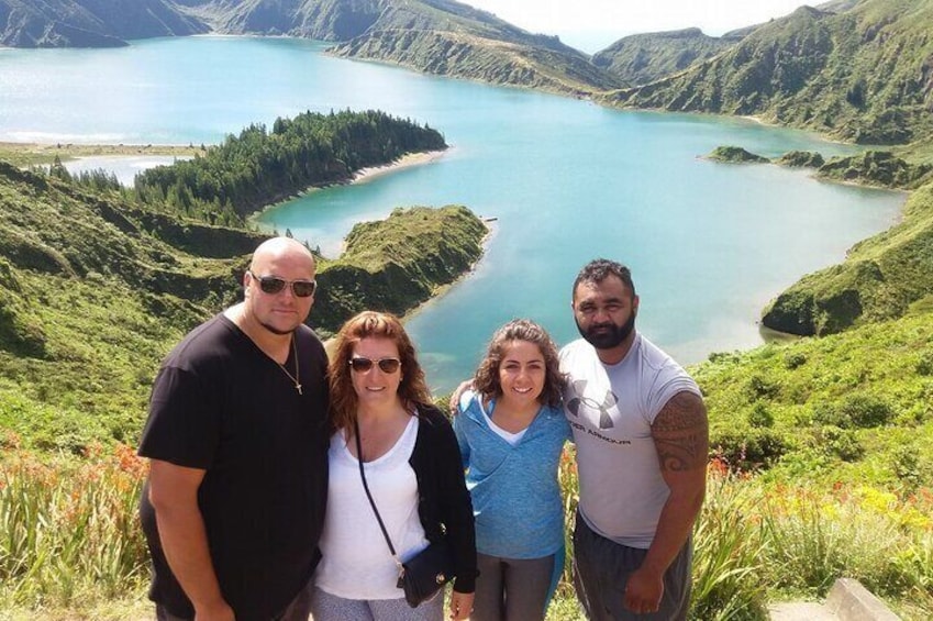 Van – Laketour – Sete Cidades / Lagoa do Fogo – Full Day w/lunch (Shared)