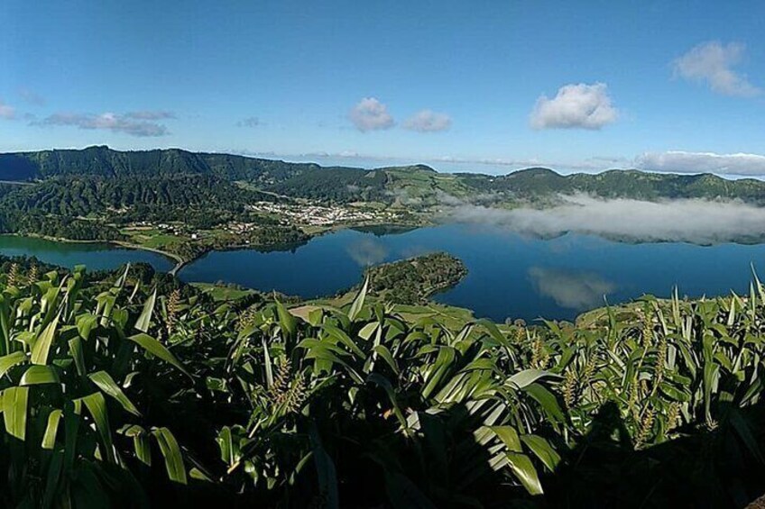 Van – Laketour – Sete Cidades / Lagoa do Fogo – Full Day w/lunch (Shared)