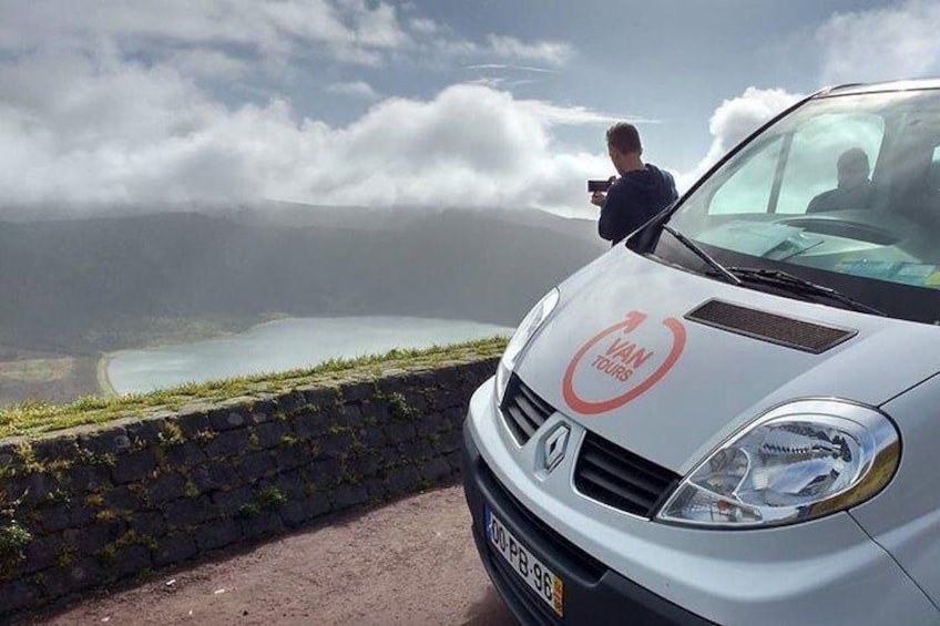 Van – Laketour – Sete Cidades / Lagoa do Fogo – Full Day w/lunch (Shared)