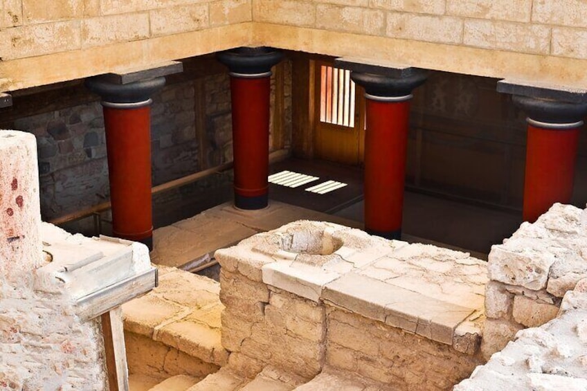 Skip the Line: Knossos Archaeological Site Admission Ticket