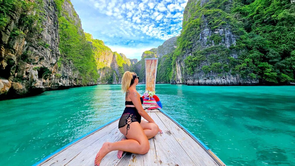 From Phuket: Day Trip to Phi Phi with Private Longtail Tour