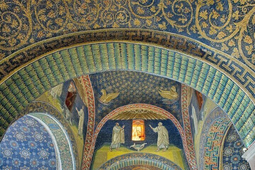 Guided tour of Ravenna Unesco Monuments from Bologna