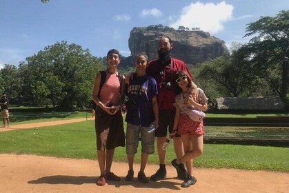 Day Tour to Dambulla, Sigiriya and Safari from Kandy (Group Tour)