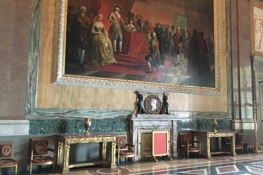 Visit with Private Guide to the Royal Palace of Caserta from Naples