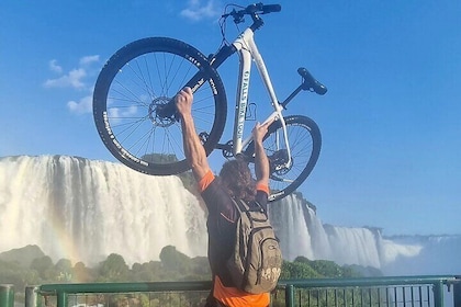 Bike Rental: Cycle at Iguaçu Falls on a 22 km route