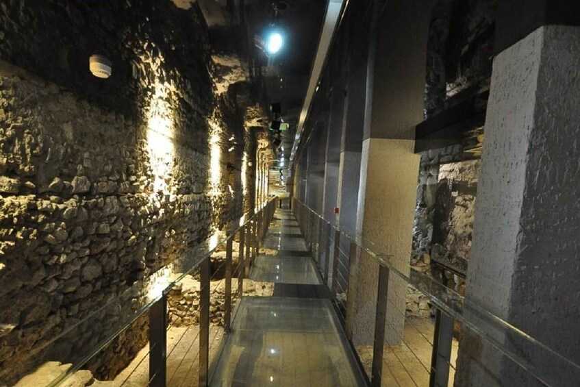 Picture 6 for Activity Krakow: Skip the Line Underground Museum & Old Town Private