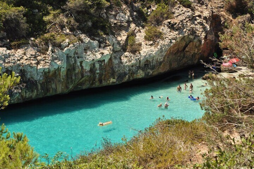 A unique experience on the Best Beaches and Coves of Mallorca