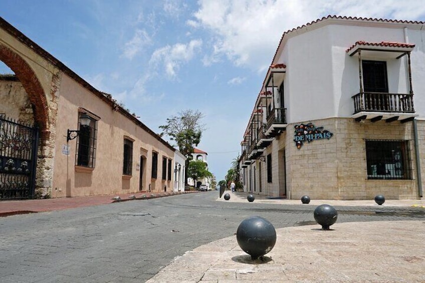 Half Day Walking Tour in the Colonial Zone of Santo Domingo