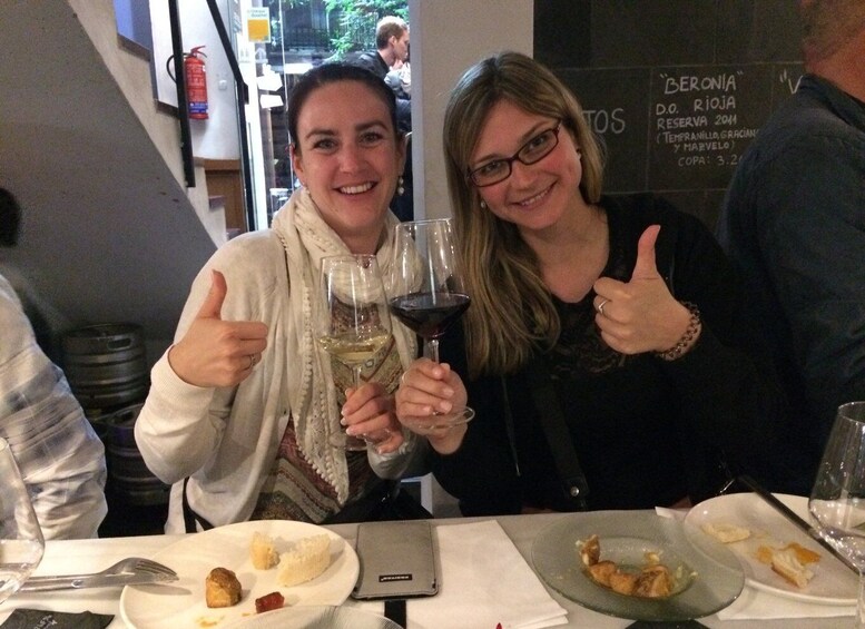 Valencia: Wine Tasting and Tapas Experience