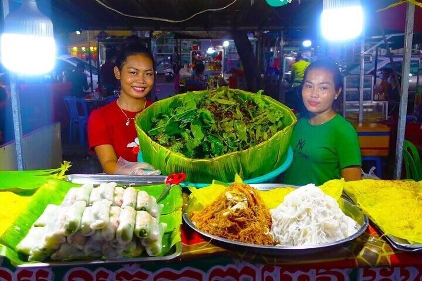 Siem Reap Street Foods Tour with Phare Cambodian Circus