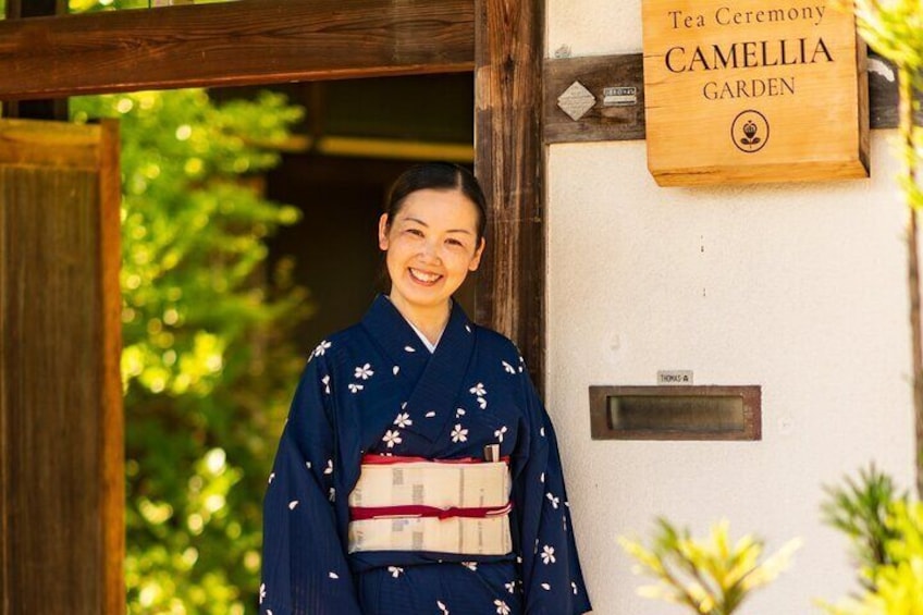 Stunning Private Tea Ceremony: Camellia Garden Teahouse