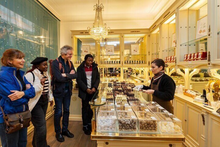 Brussels Food Tour with Full Meal - Do Eat Better Experience