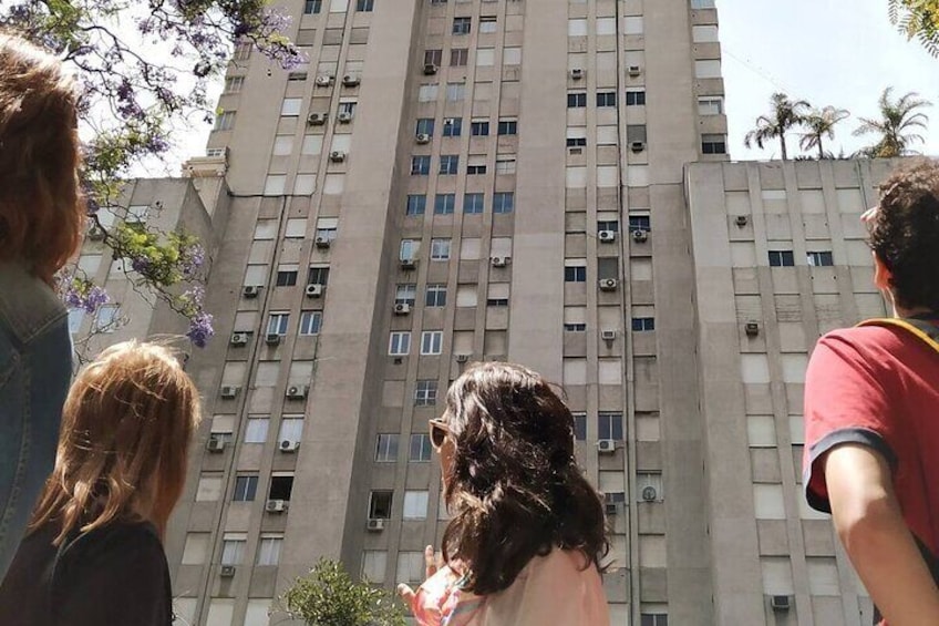 Recoleta Tour for Curious People