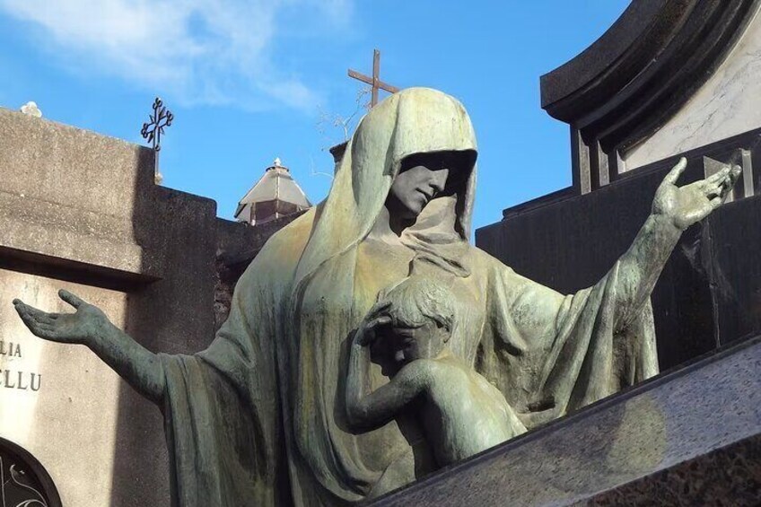 Recoleta & cemetery for curious people