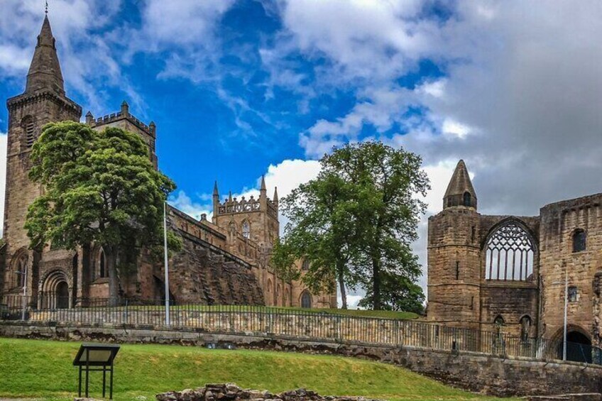 Experience Dunfermline Abbey