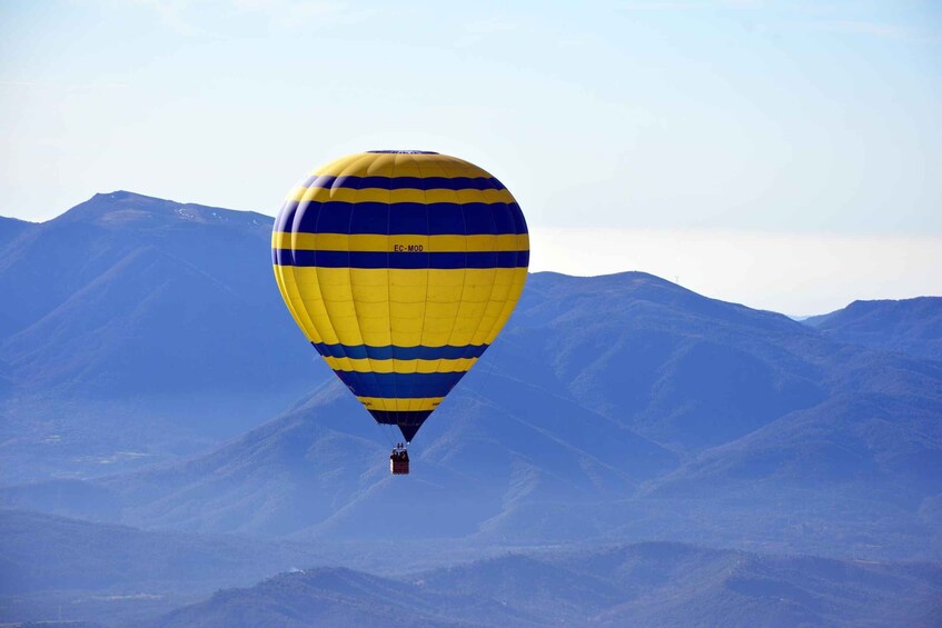 Picture 5 for Activity Barcelona: Hot Air Balloon Ride with Optional Transportation