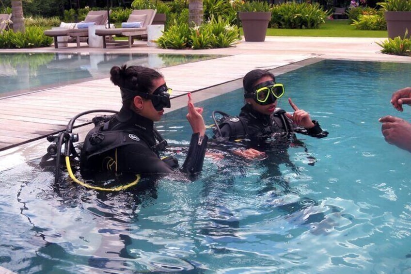 Discover Scuba Diving Experience- Bel Ombre 