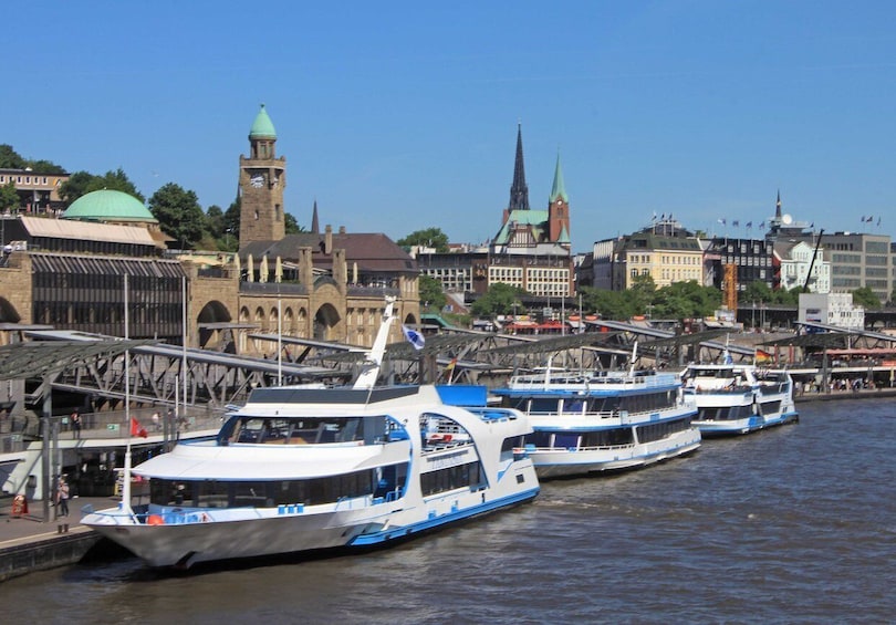 Picture 1 for Activity Hamburg: Line F Hop-On Hop-Off Bus and Boat Tour