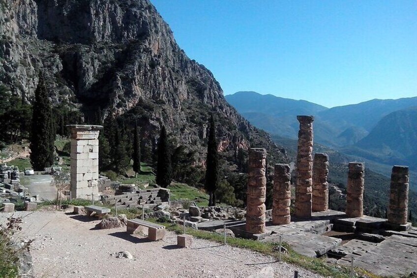 Private Delphi Archaeological Site & Museum Tour with Licensed Guide