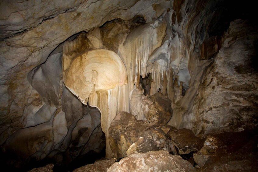 Picture 1 for Activity Calasparra: Cueva del Puerto Entry Ticket with Guided Tour