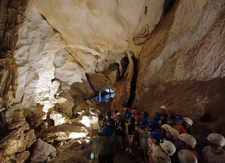 Calasparra: Cueva del Puerto Entry Ticket with Guided Tour