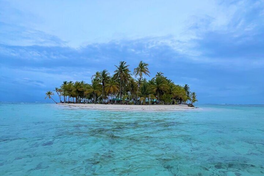 Private Half-Day Catamaran Cruise, Turks and Caicos Islands
