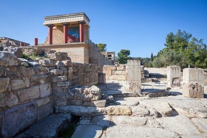 Minoan Crete: Knossos Palace, Winery Visit and Lunch at Archanes