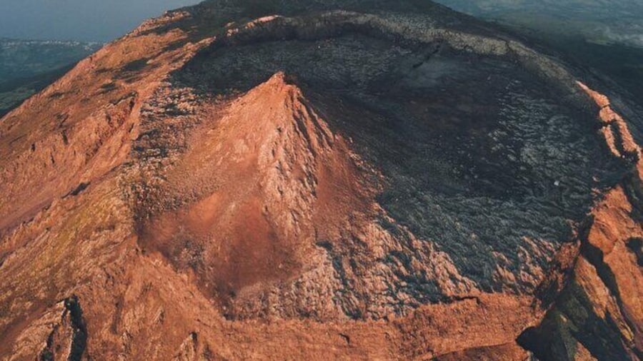 The Crater and Piquinho Peak - 2351meters