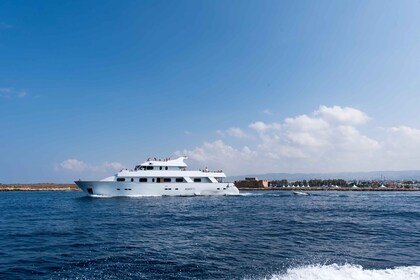 Paphos: 6-uurs Elite cruise alleen voor volwassenen met catering