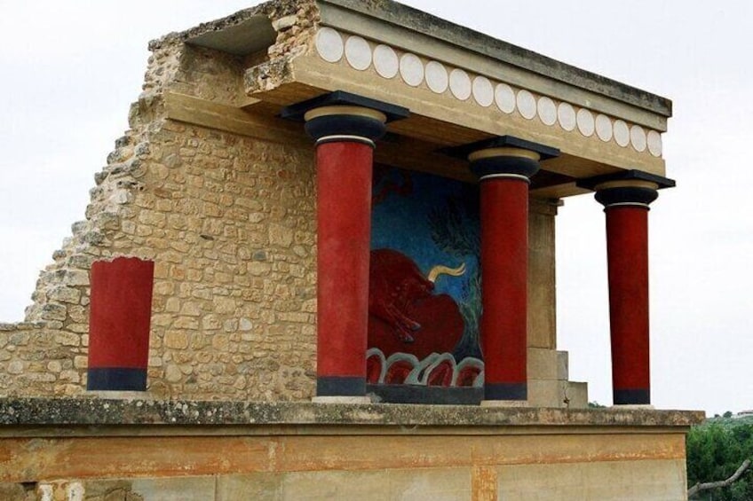 From Rethymno Visit of Knossos & Winery with tastings & Lunch