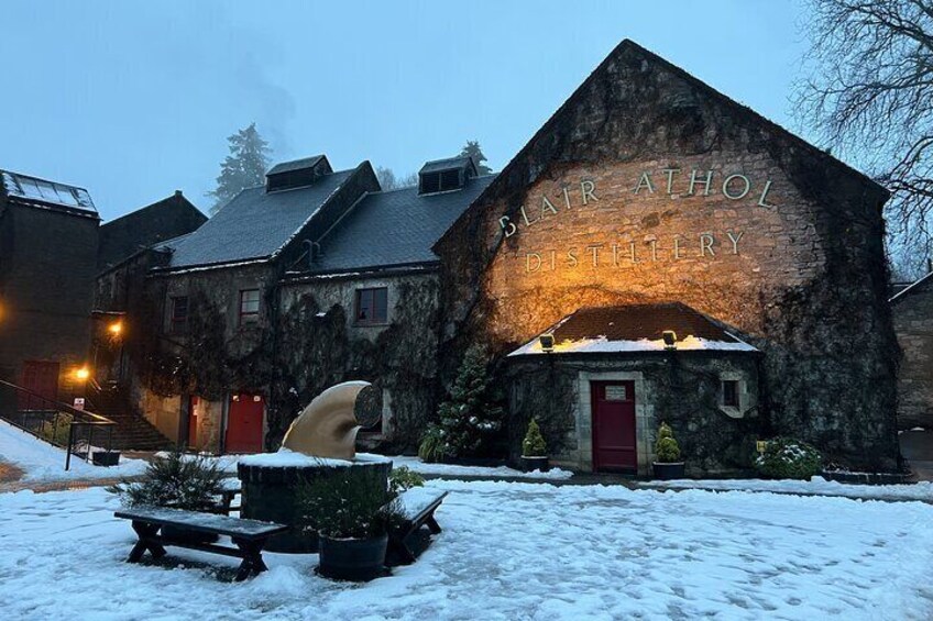 Full Day Private Scotch Whisky Tour with Luxury Van