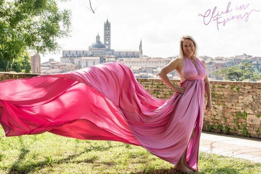 Private shooting with flying dress in Tuscany