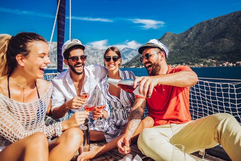 Picture 1 for Activity Amalfi Coast: Boat and Snorkeling Tour with a Captain