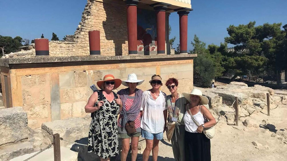 Picture 1 for Activity Heraklion: Knossos Private Guided Tour & Skip-the-Line Entry