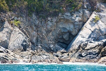 Explore Huatulco 7 Bays from Puerto Escondido