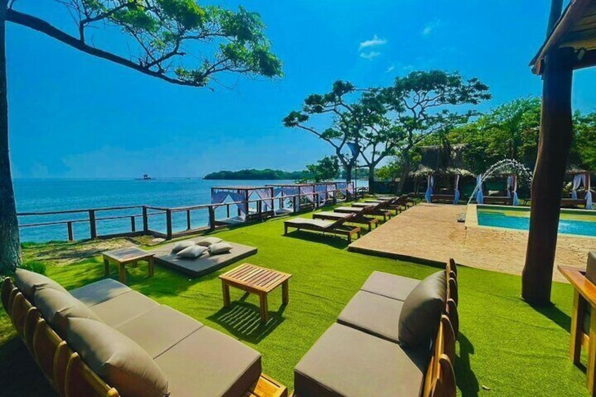 Full Day Experience Islas del Rosario Beach Club