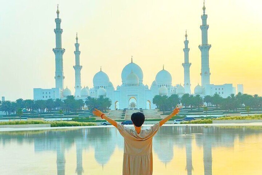  Full-Day Abu Dhabi City Shared Tour