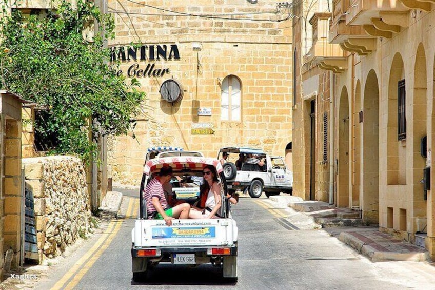 Gozo Full Day Jeep Tour incl private powerboat transfer,no queues