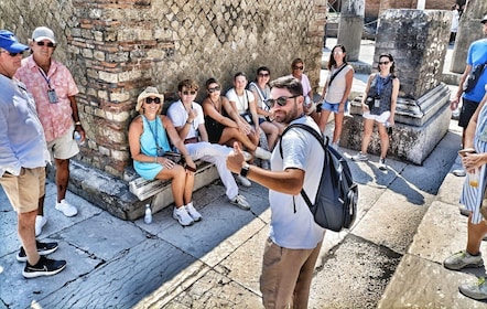 Pompéi : Visite VIP avec un archéologue et billets d'entrée