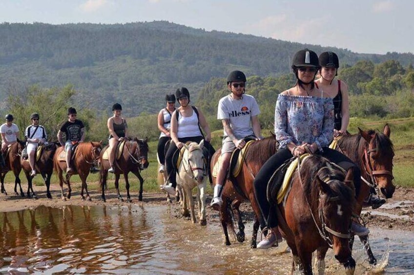 Marmaris Half Day Horse Riding Through the Rivers and Mountains 