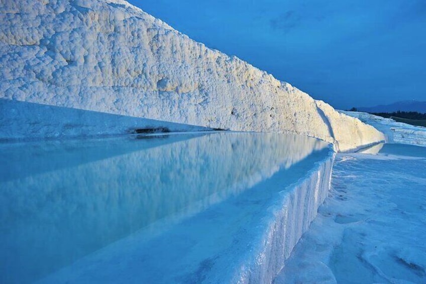 Antalya Salda Lake and Pamukkale Tour with Entrance Fees and Food