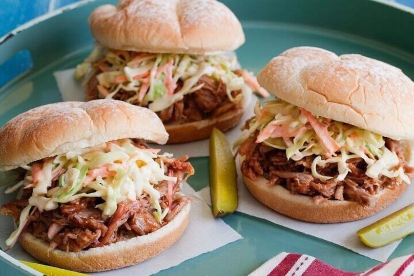 Pulled smoked chicken sliders