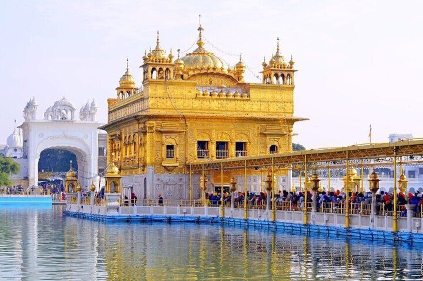 People are entering in Golden Temple.