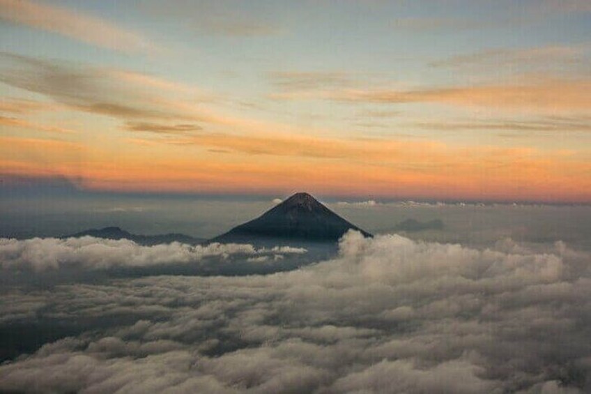 3 Days Private Tour in Acatenango Volcano