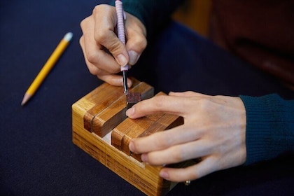 Carving a Korean Stone Seal with a Craftswoman in Insadong